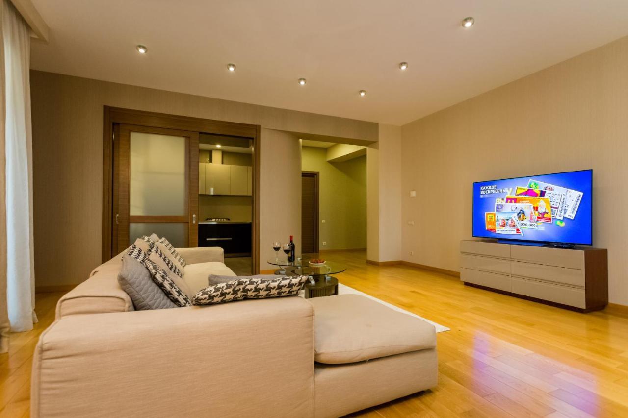 Central Cosy 5Bd-5Bath Apartment Tbilisi Luaran gambar