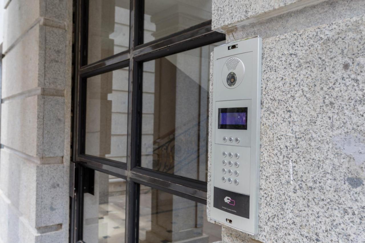 Central Cosy 5Bd-5Bath Apartment Tbilisi Luaran gambar