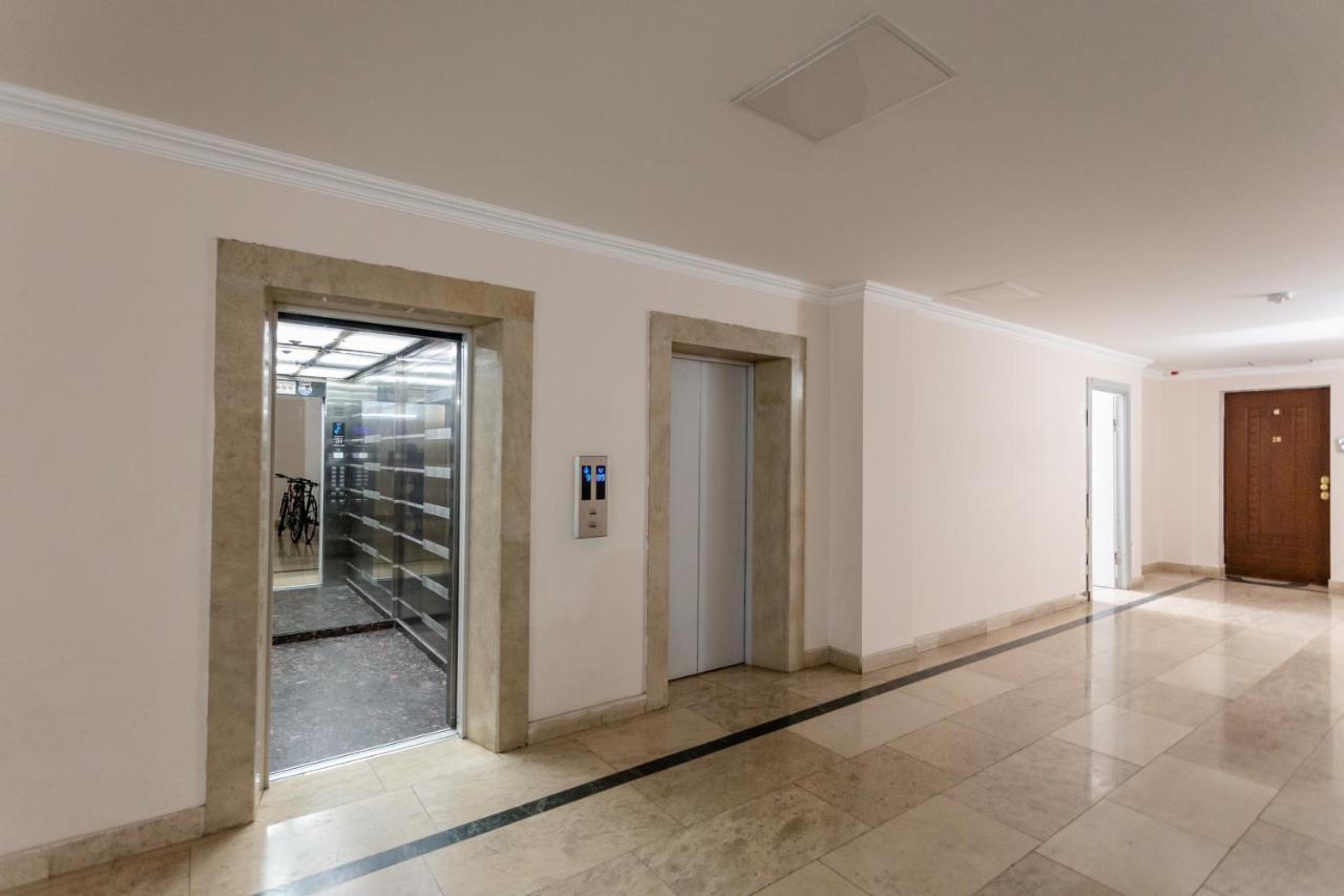 Central Cosy 5Bd-5Bath Apartment Tbilisi Luaran gambar